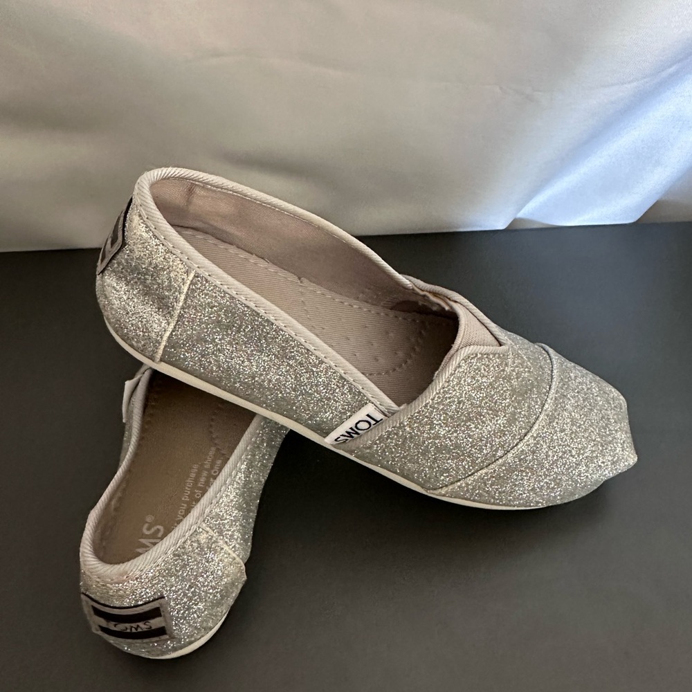 Youth Sliver Glitter Toms